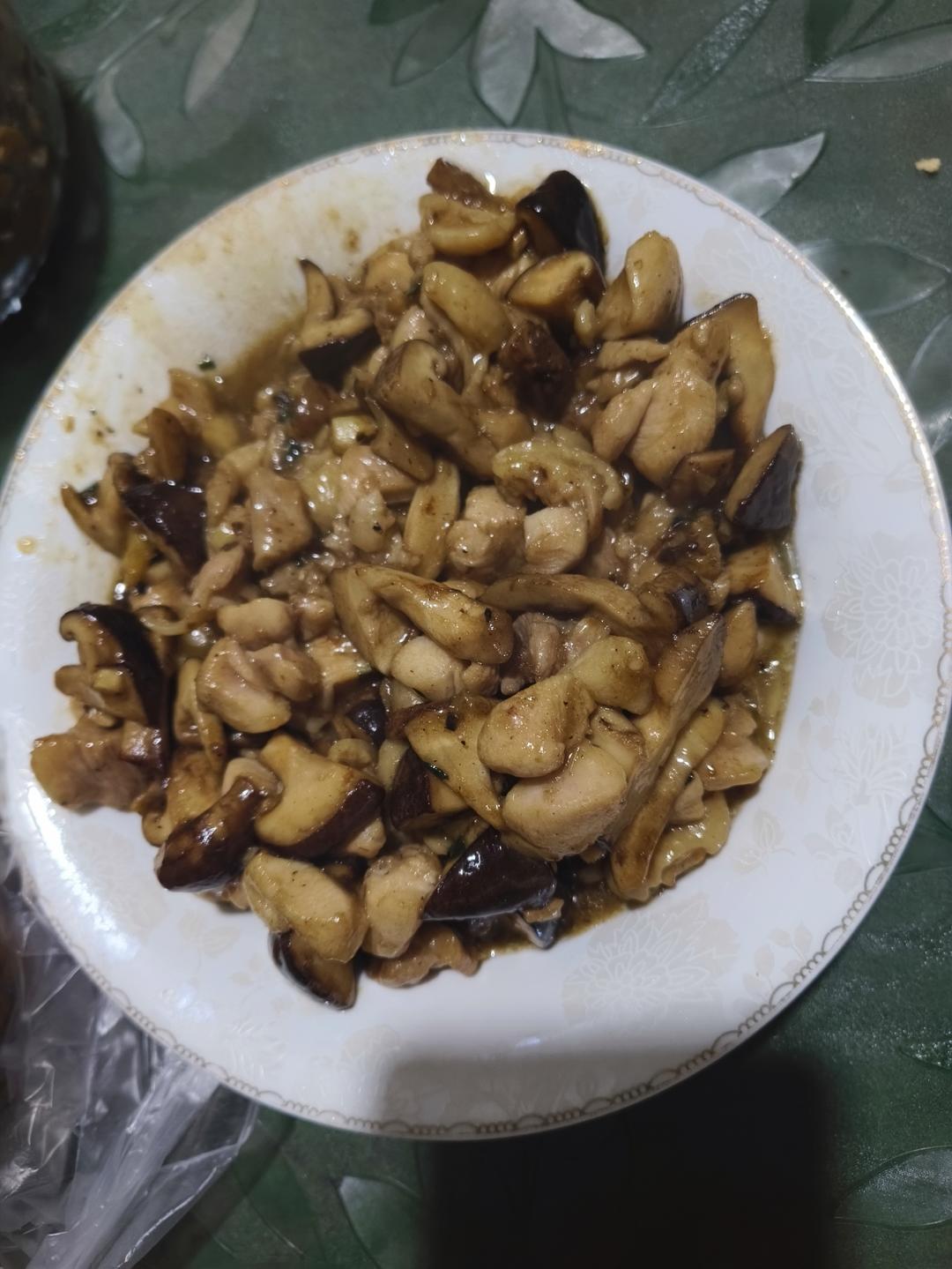低脂低卡‼️ 家常菜‼️香菇滑鸡‼️好吃到停不下来