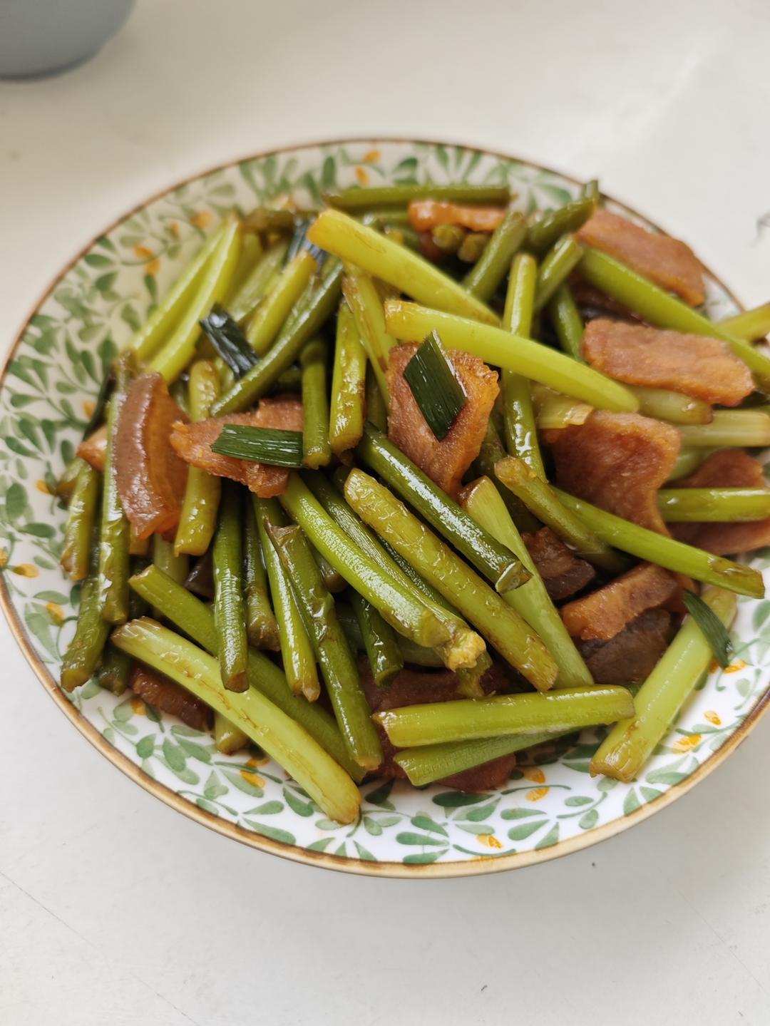蒜苗炒咸肉