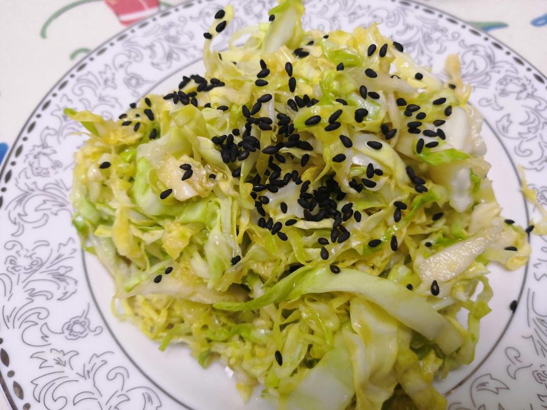 居酒屋的热门凉拌菜：无限卷心菜