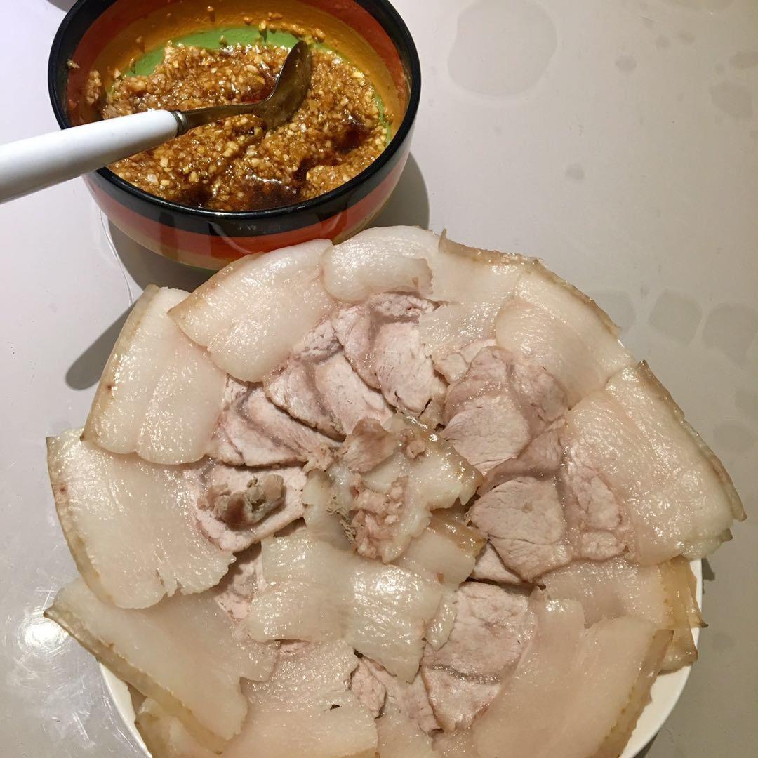 蒜泥白肉