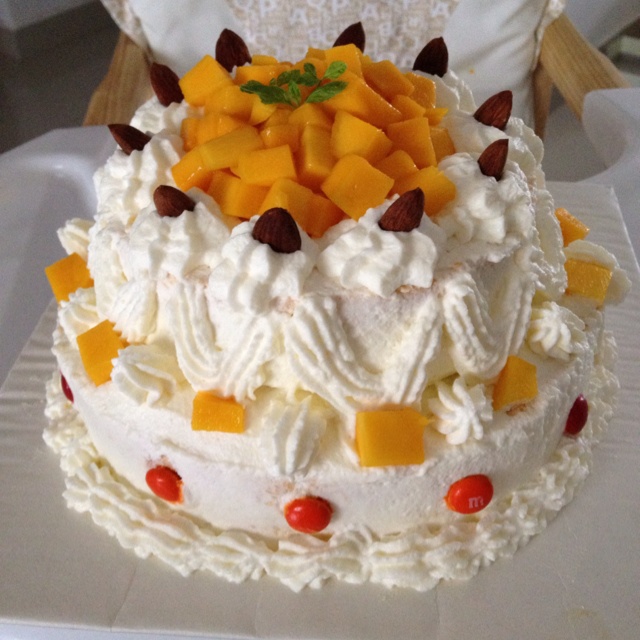 双层草莓奶油蛋糕