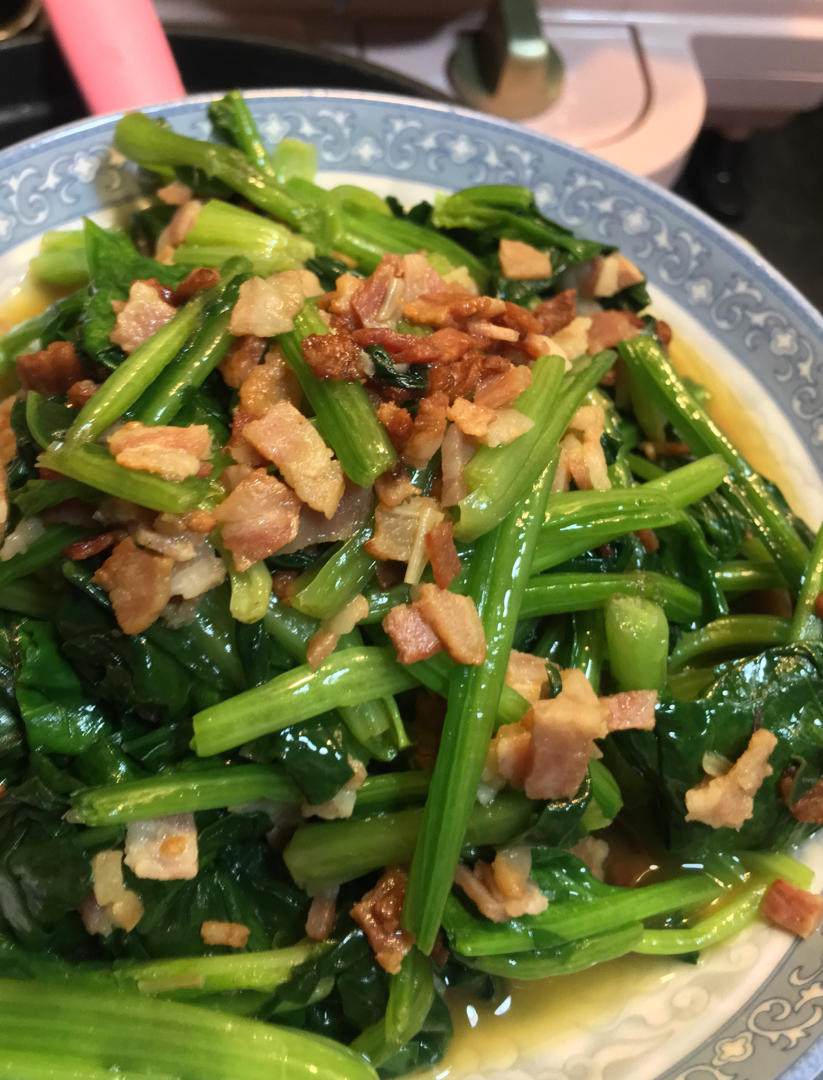 铸铁锅版培根炒菠菜