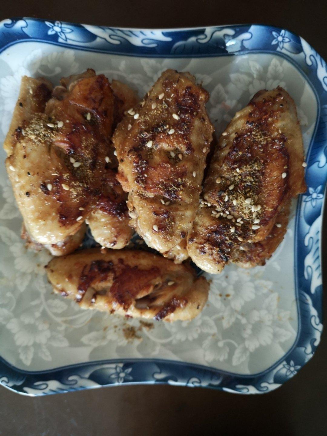 一个平底锅就能搞定的蜜汁鸡翅😋