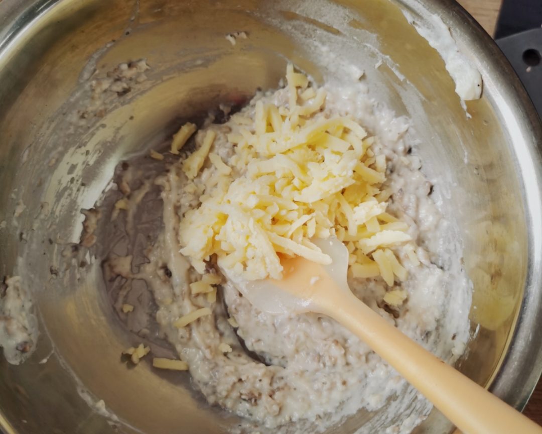 西堤餐前蘸面包的奶油蘑菇酱的做法 步骤3