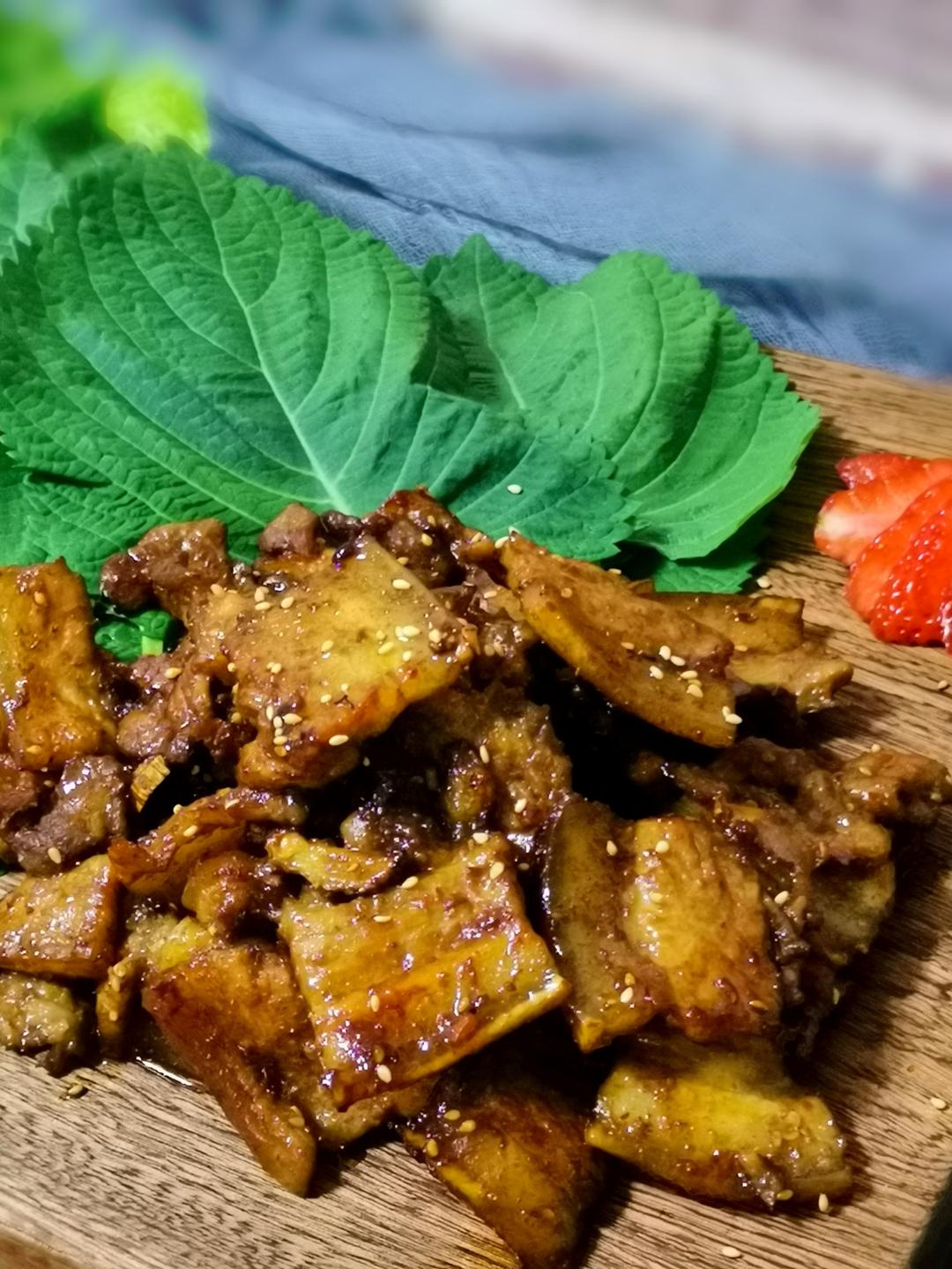 无敌好吃的烤五花肉💯快手美味的做法