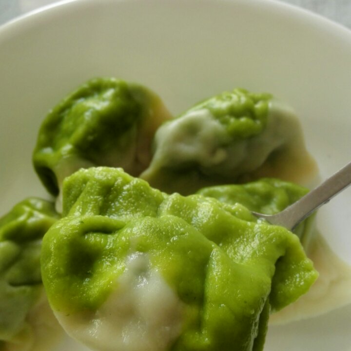 翡翠白玉白菜饺子详细版(附翡翠白玉白菜饺子包法,翡翠白玉饺子皮两种