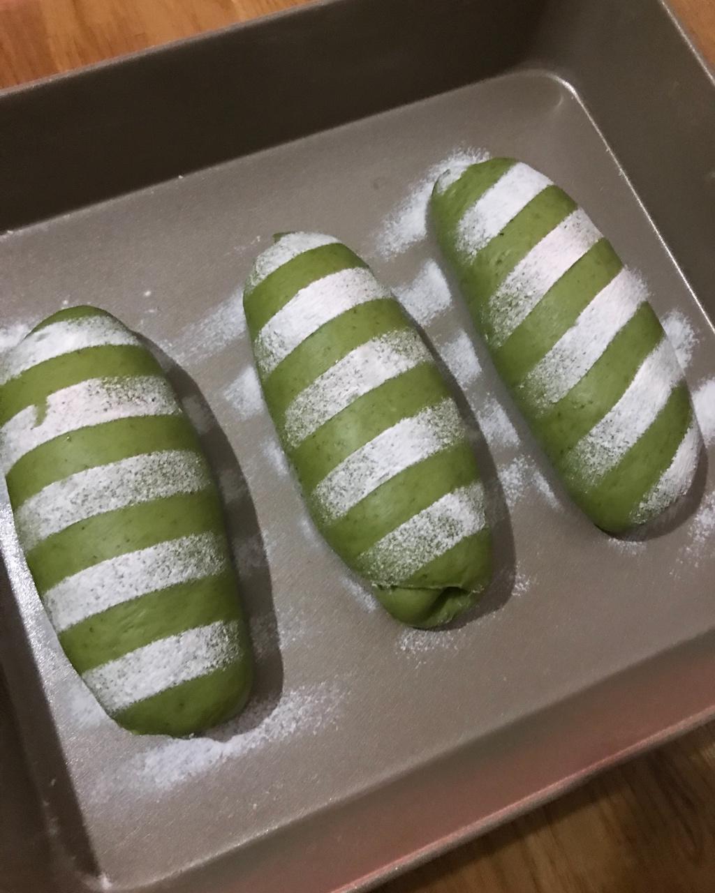 抹茶红豆麻糬软欧面包