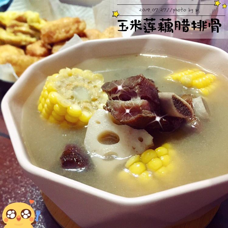 玉米莲藕腊排骨汤