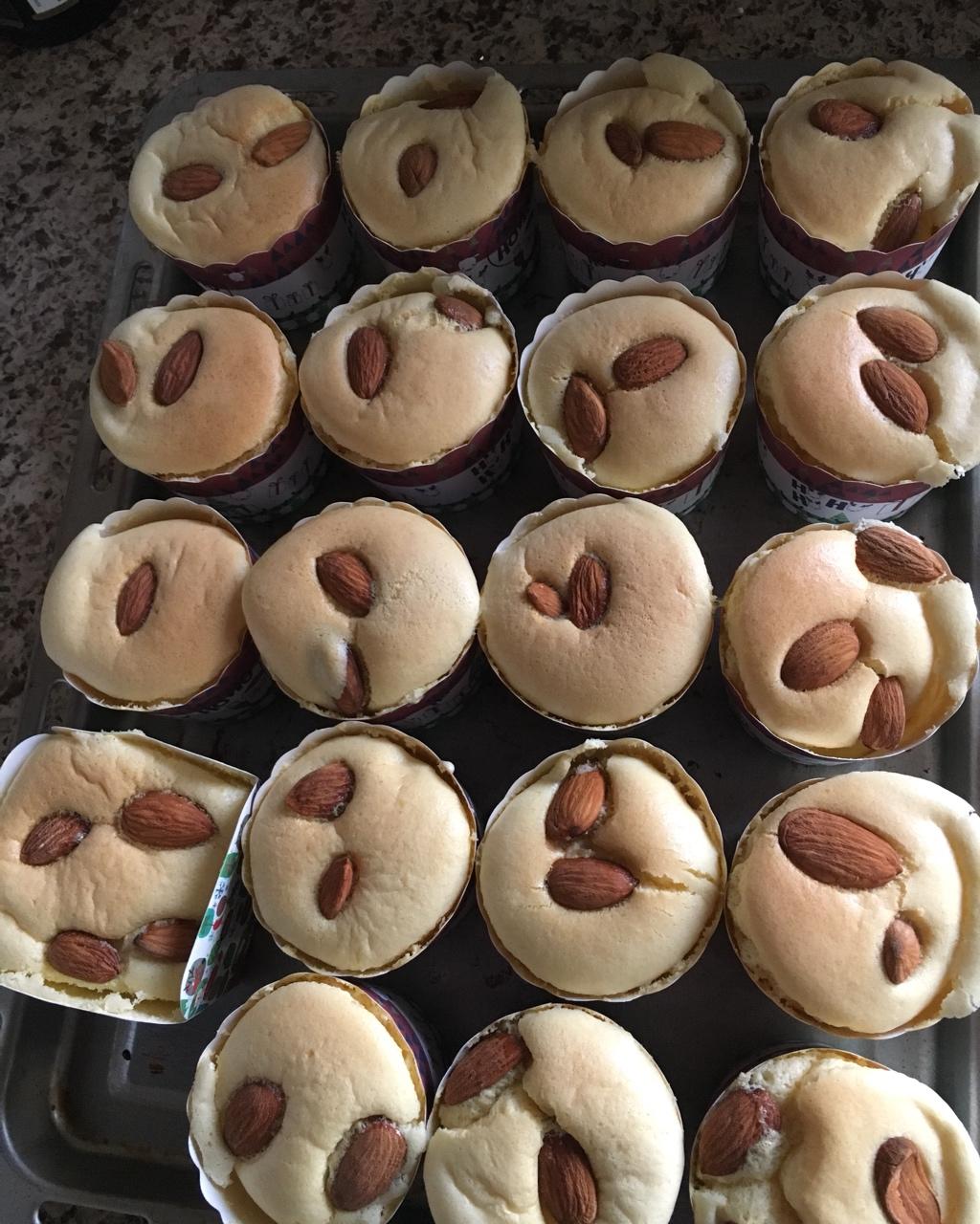 不回缩杯子蛋糕cupcake