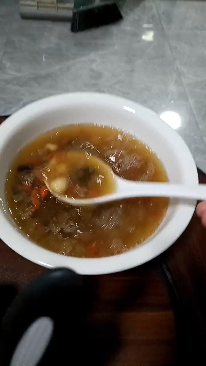 红枣银耳莲子羹