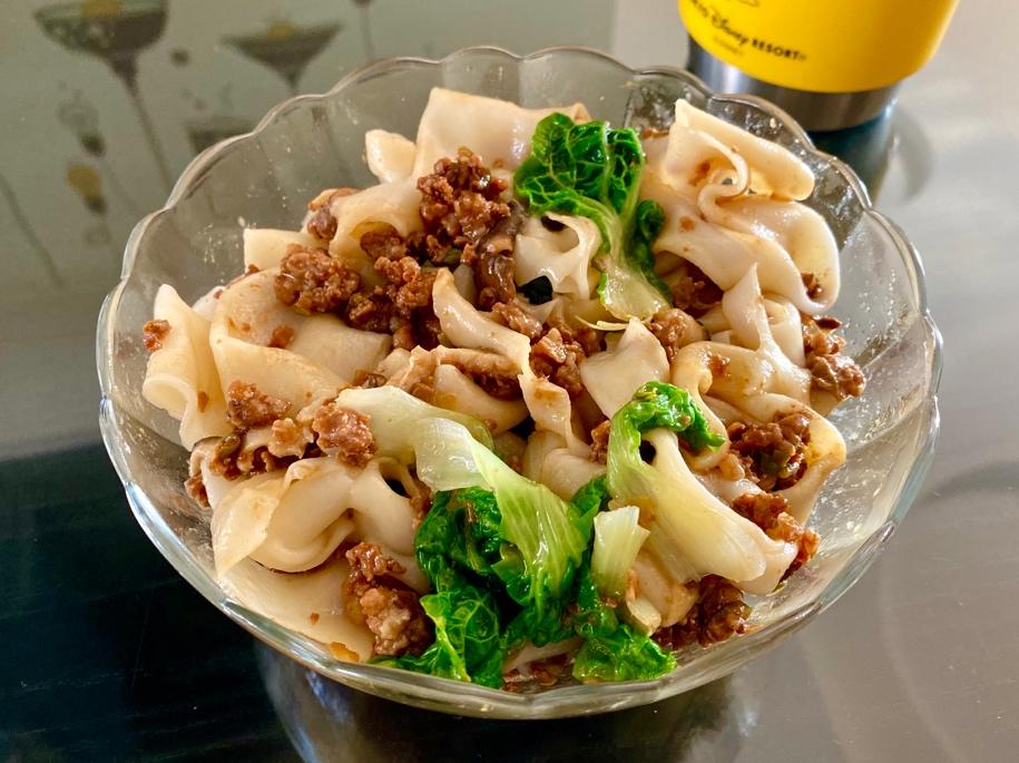 堂妈教你做油泼肉酱扯面