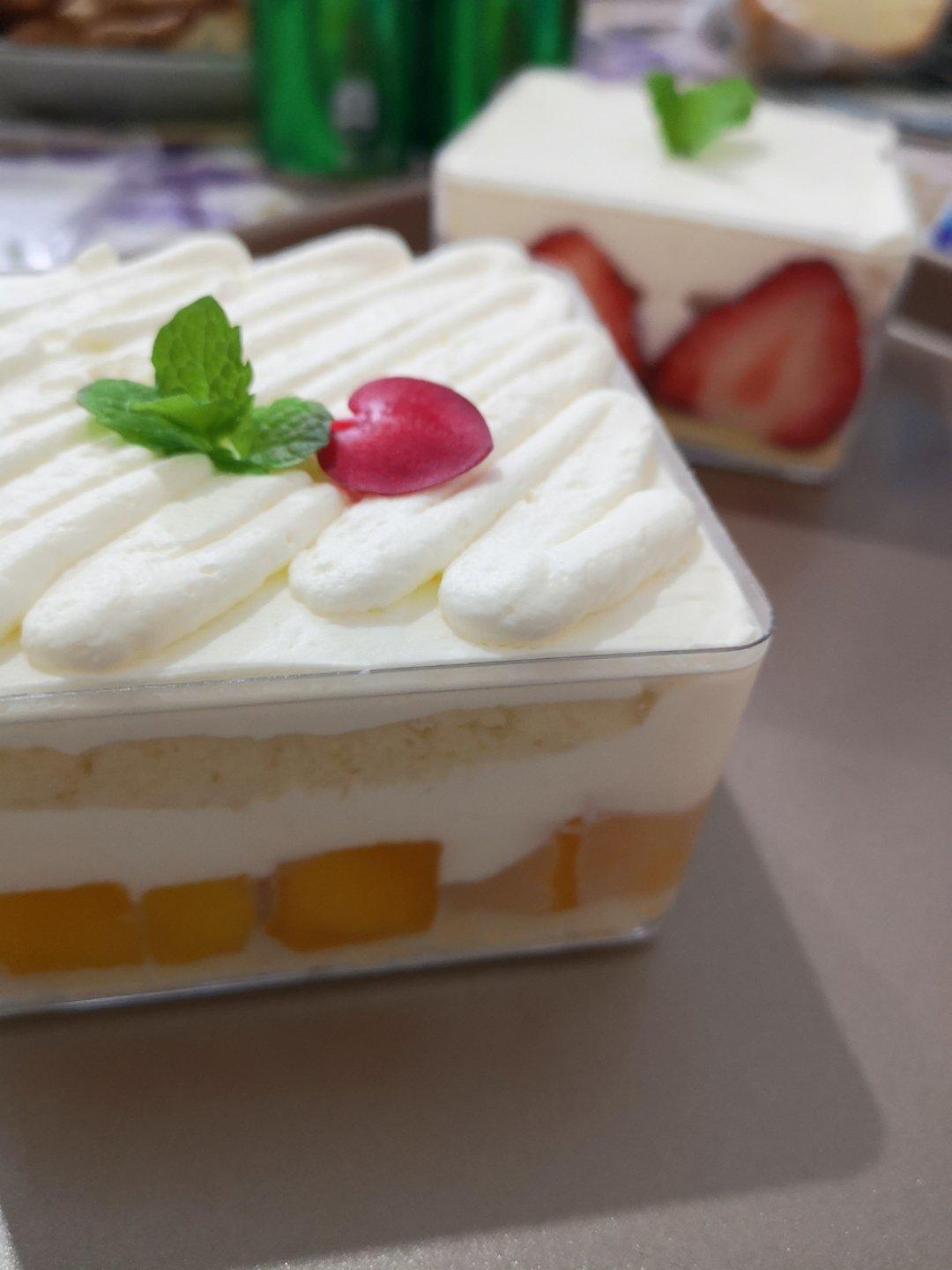 《Tinrry+》拉丝盒子蛋糕（榴莲、草莓、波波奶茶口味）