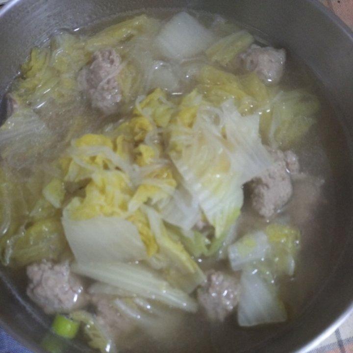 白菜丸子汤