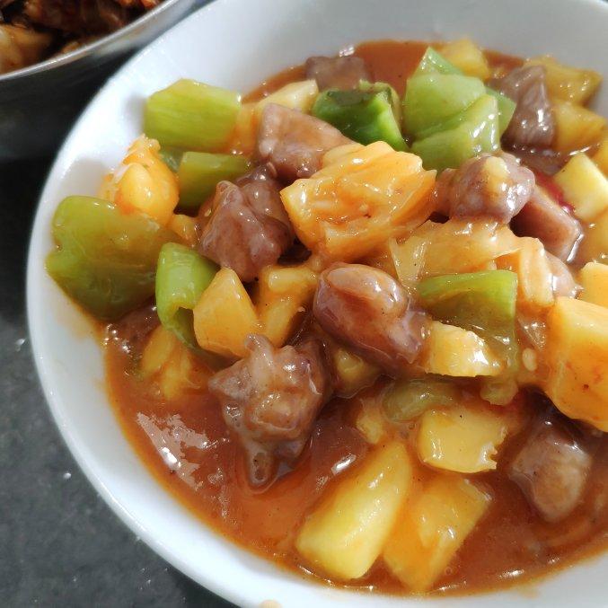 菠萝咕噜肉