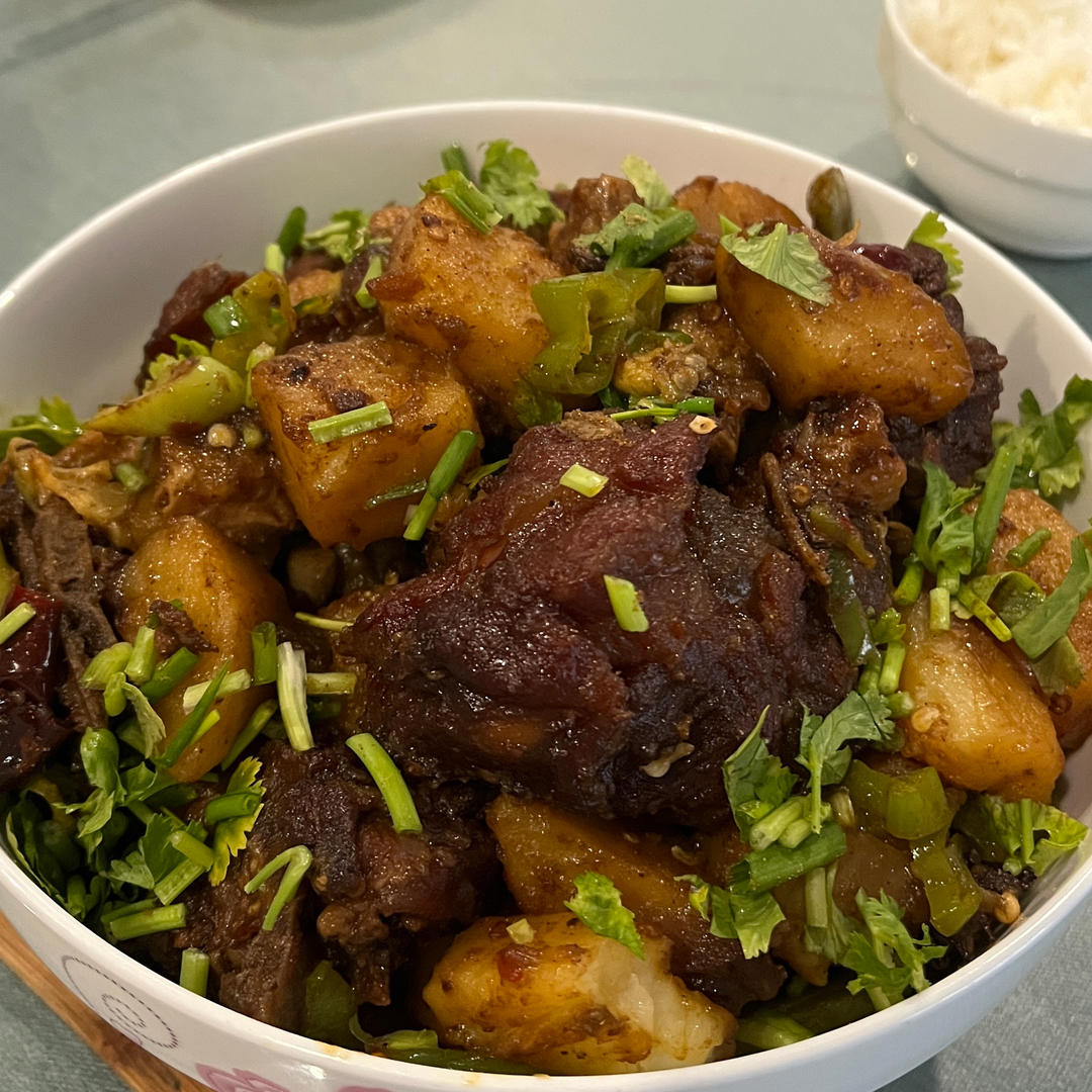 腊排骨炖小土豆