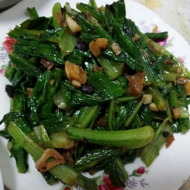 豆豉鲮鱼油麦菜