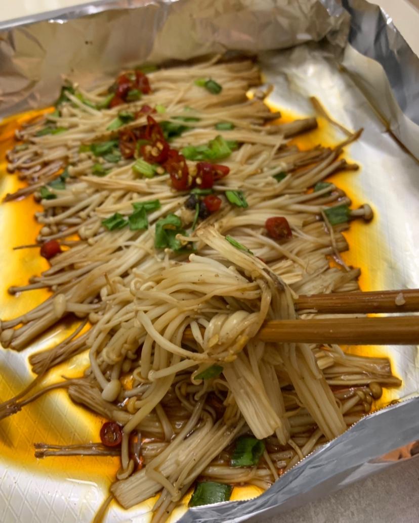 ivory的中文意思是象牙做的蒜蓉烤金针菇(烤箱版)