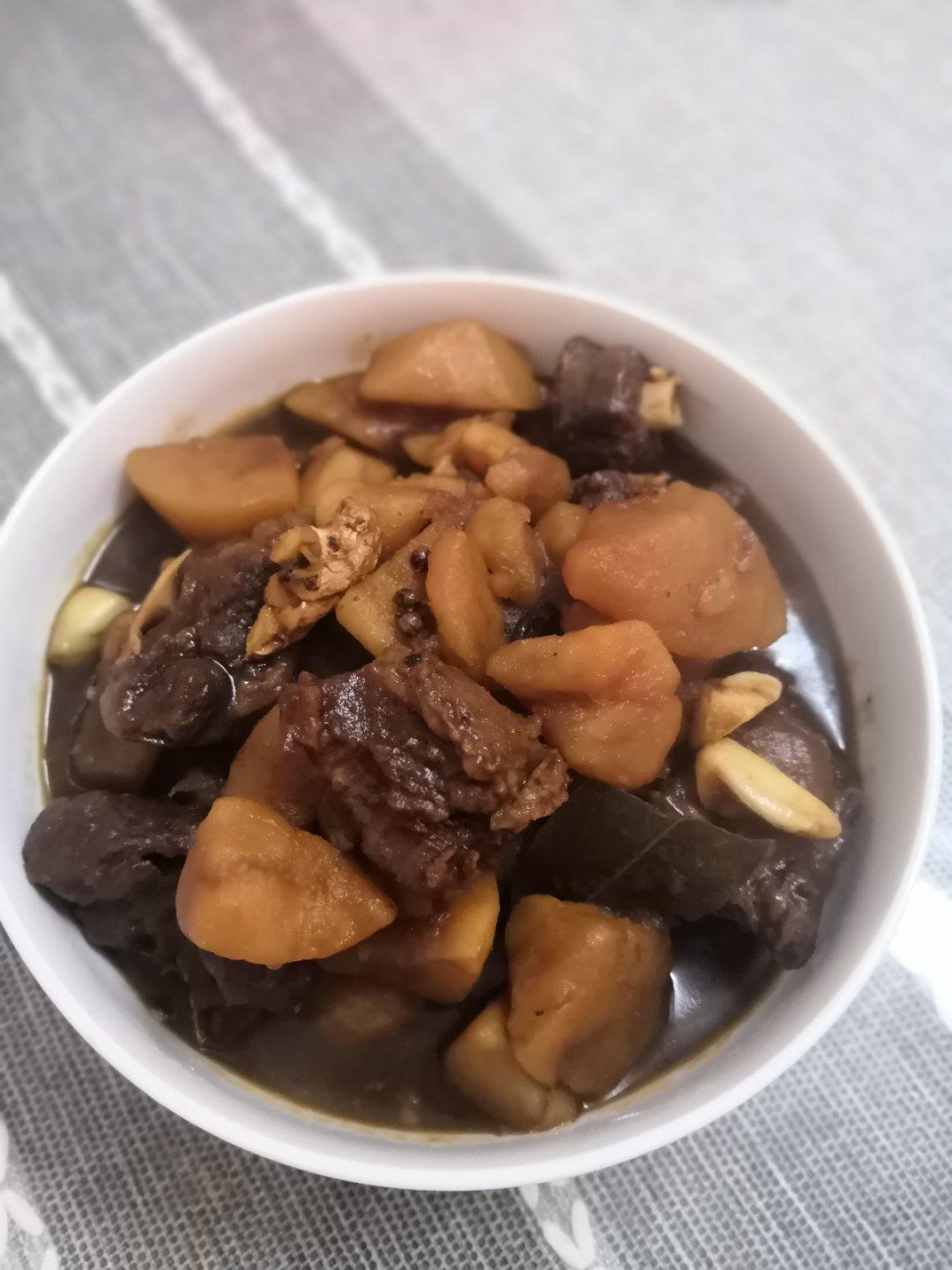 土豆炖牛肉