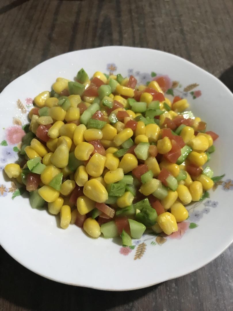 营养素食松仁玉米