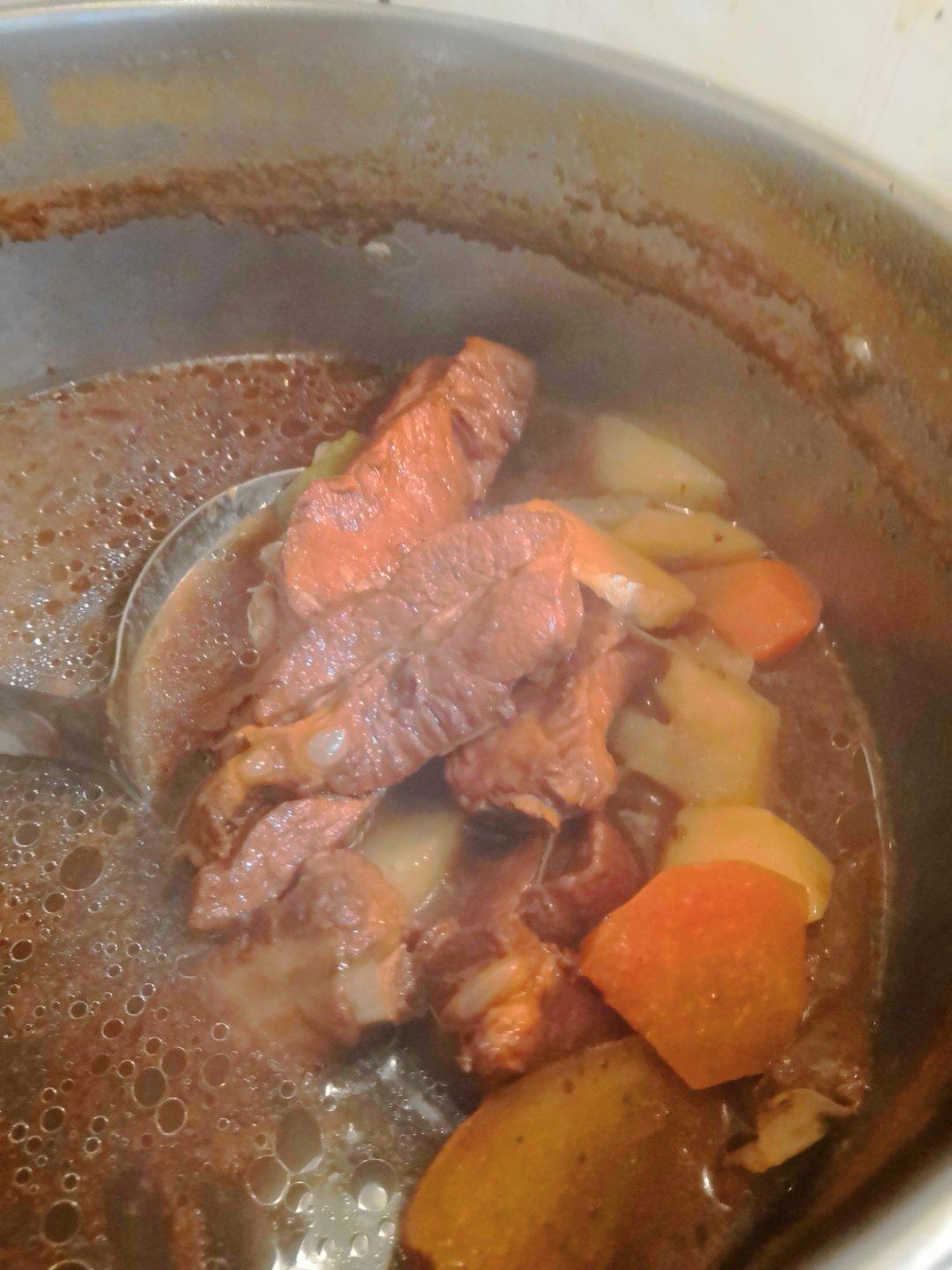 土豆炖排骨