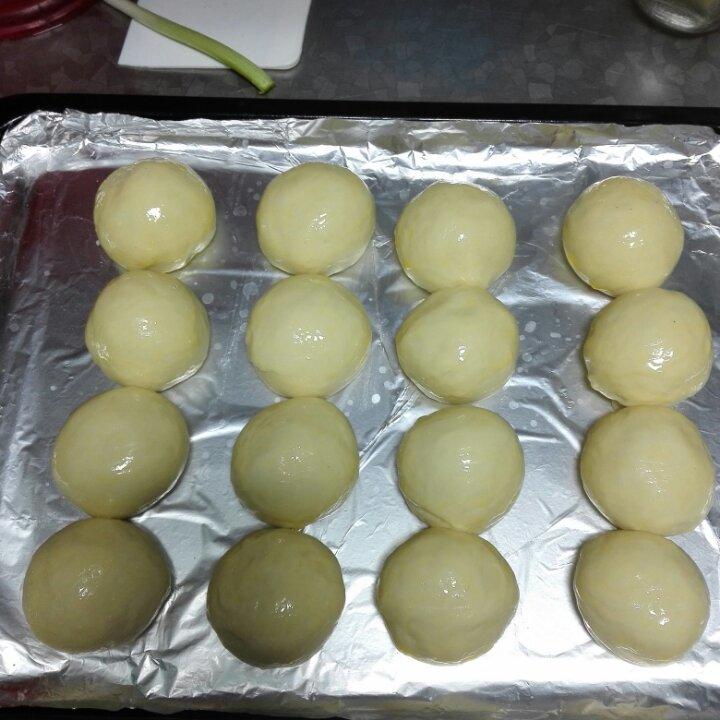 大人小孩都爱不释口的【蜂蜜牛奶小餐包】