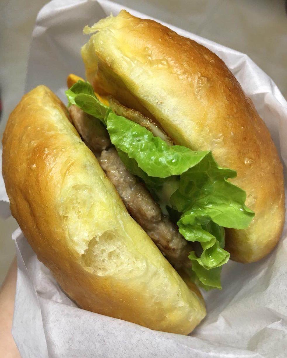 自制营养肉饼汉堡包