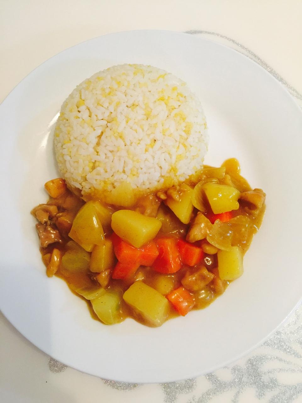 咖喱鸡肉饭