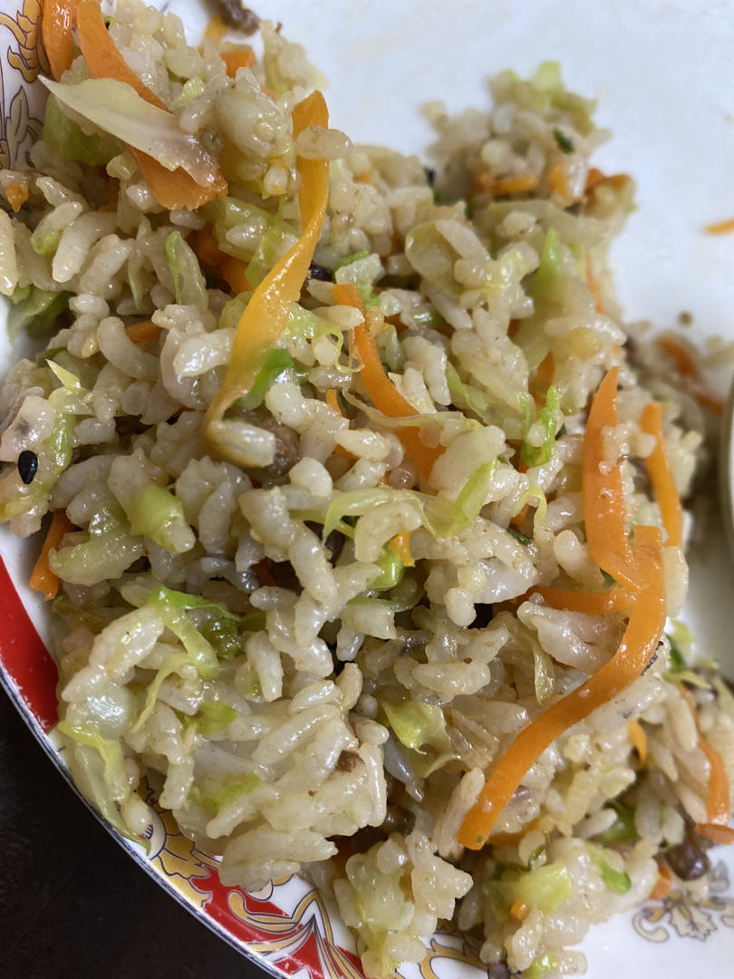圆白菜牛肉炒饭
