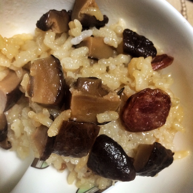 电饭锅版香菇腊肠饭
