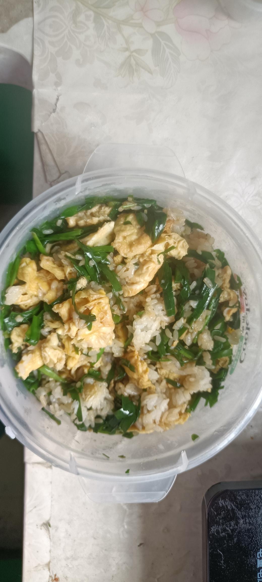 韭菜炒鸡蛋盖浇饭(零基础易上手)的做法
