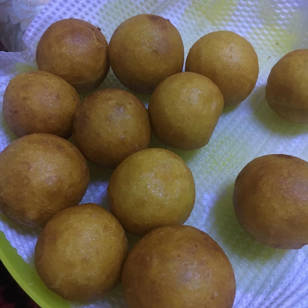 妈妈教炸的红薯丸子