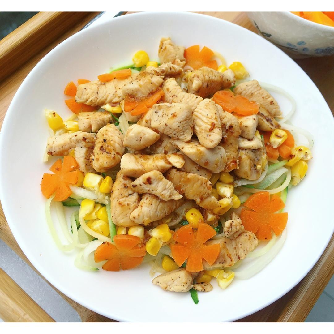 蟹味菇虾仁西葫芦面