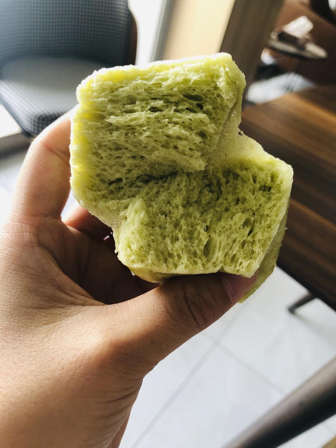 小美版芹菜汁馒头