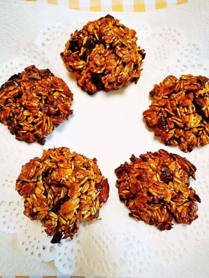 无数次翻牌の ·燕麦饼干🍪