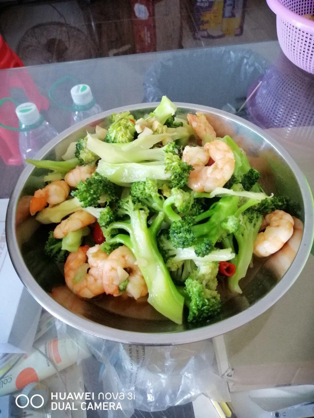 西兰花炒虾仁