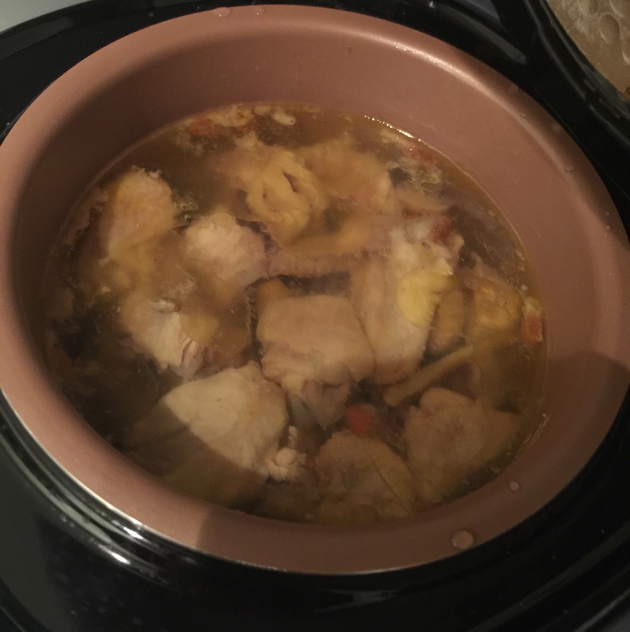香菇炖鸡汤