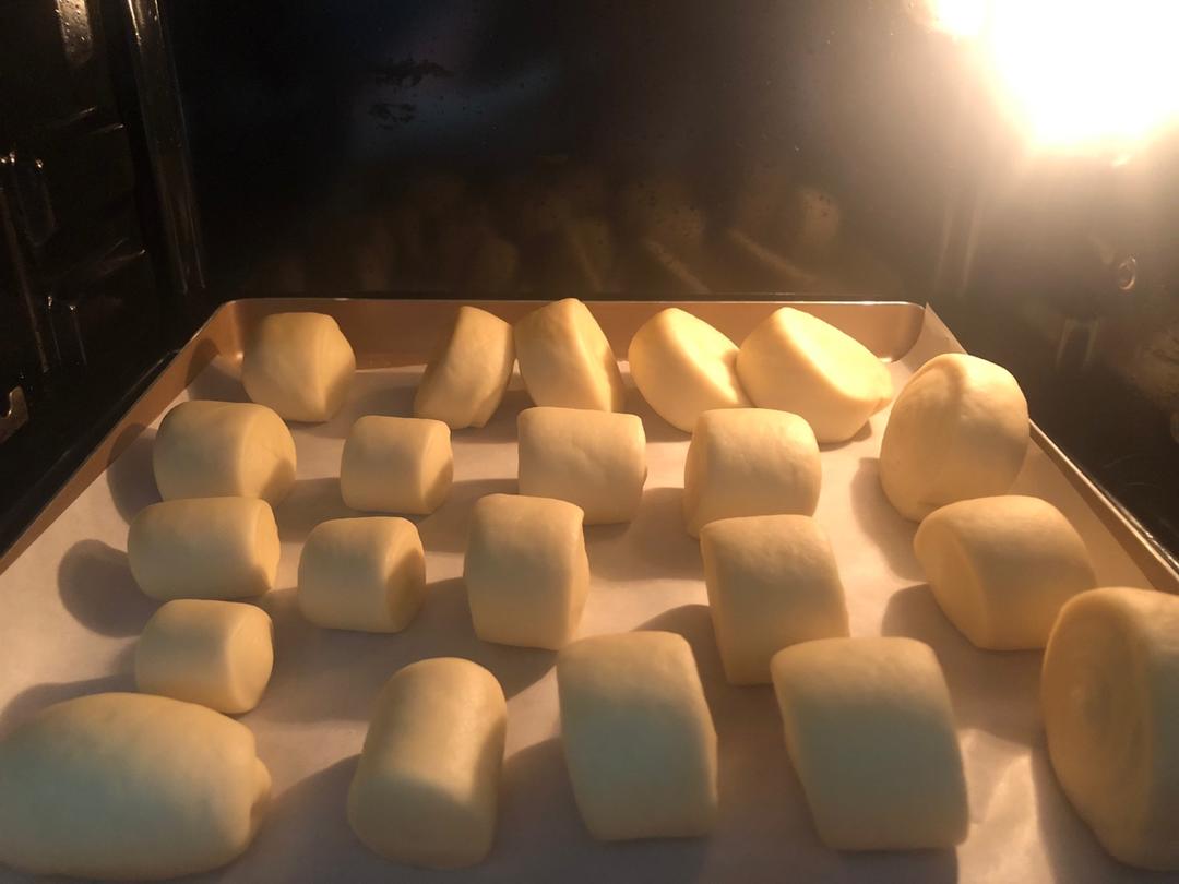 细腻光滑一次发酵牛奶馒头