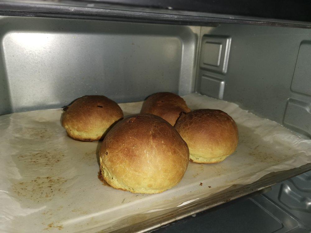 羽毛般柔软拉丝 | 奶呼呼的牛奶云朵小餐包