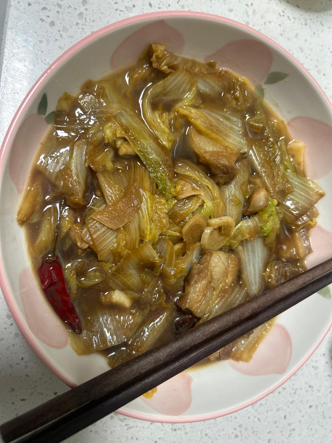 很香的白菜炖五花肉