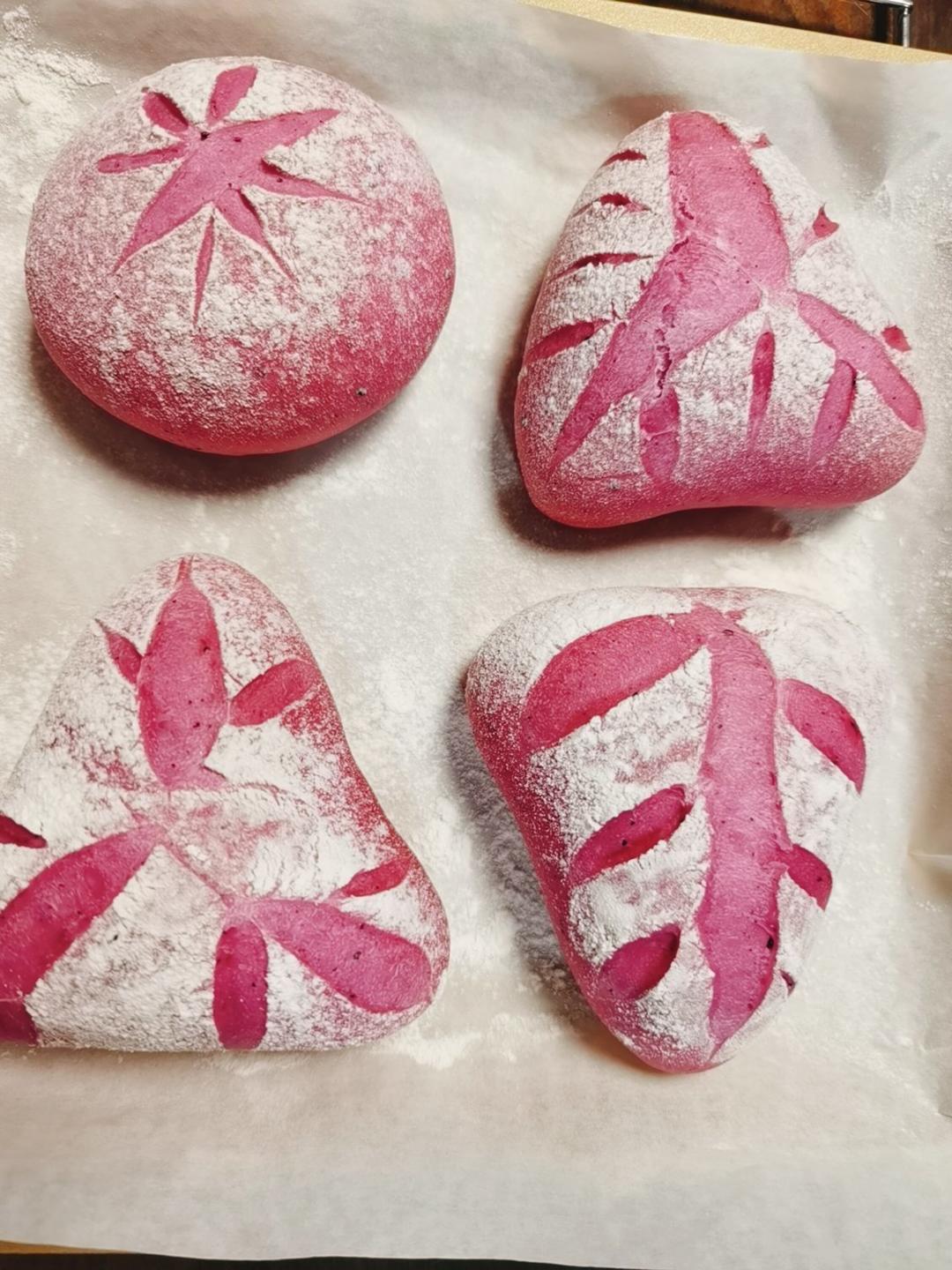 火龙果麻薯欧包