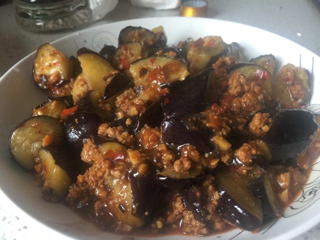 厨师长教你：“肉末烧茄子”的家常做法，口感软糯适合下饭，收藏
