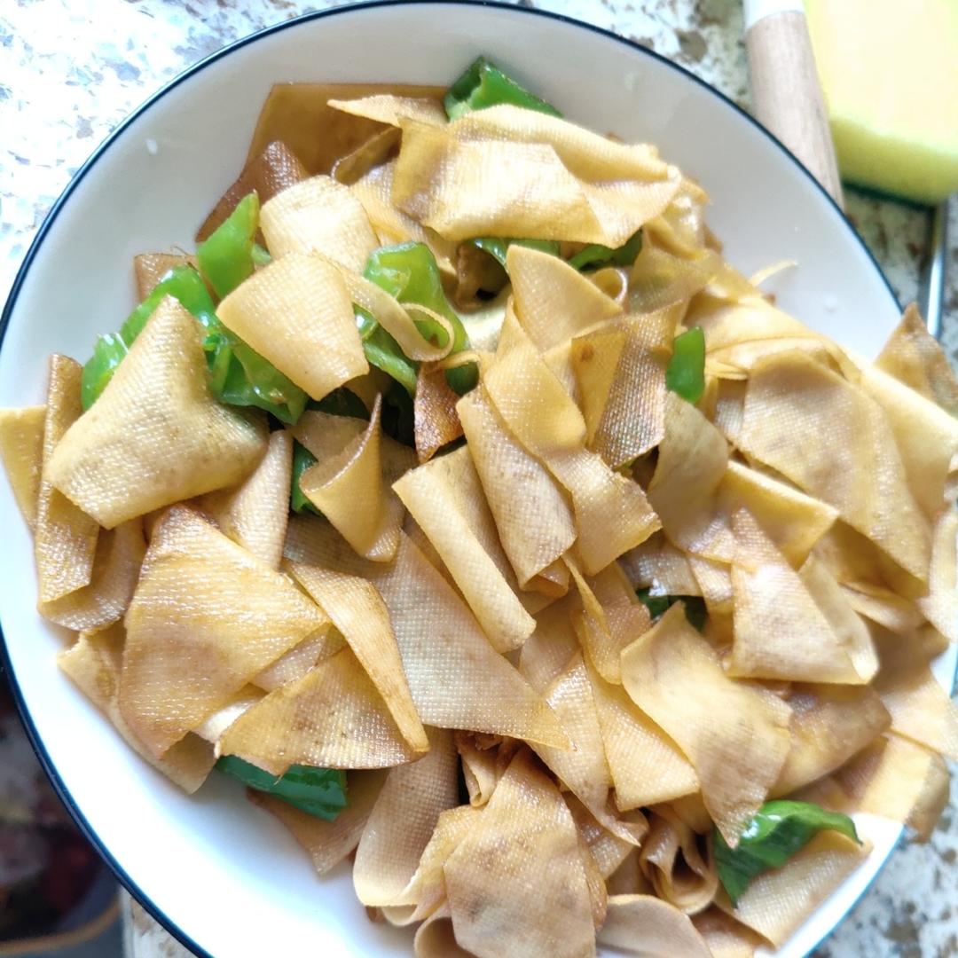 青椒炒豆皮