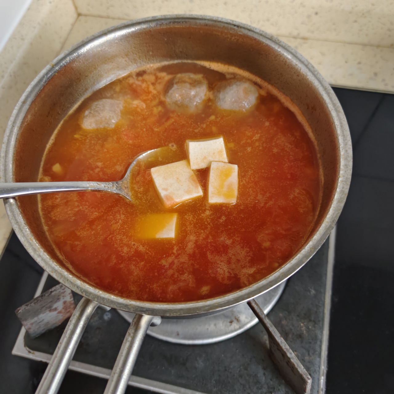 番茄豆腐牛肉丸汤的做法 步骤5