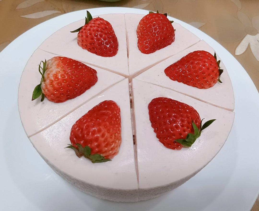 巧克力草莓慕斯蛋糕