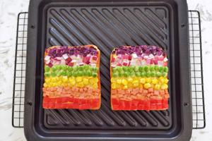 彩虹吐司披萨【松下微蒸烤箱DS900】的做法 步骤8