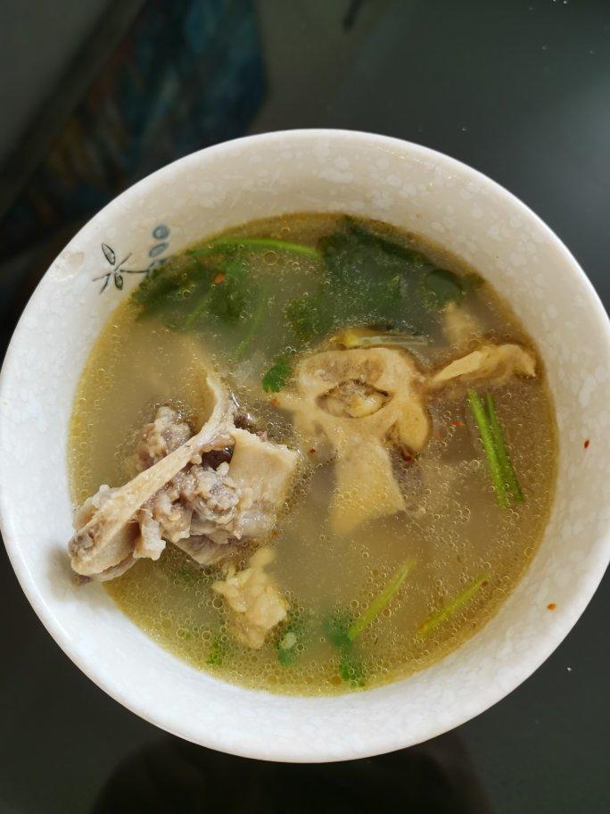 秋冬滋养-牛尾骨汤