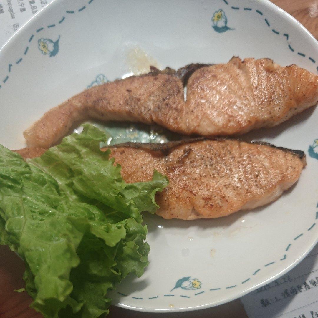 盐煎三文鱼