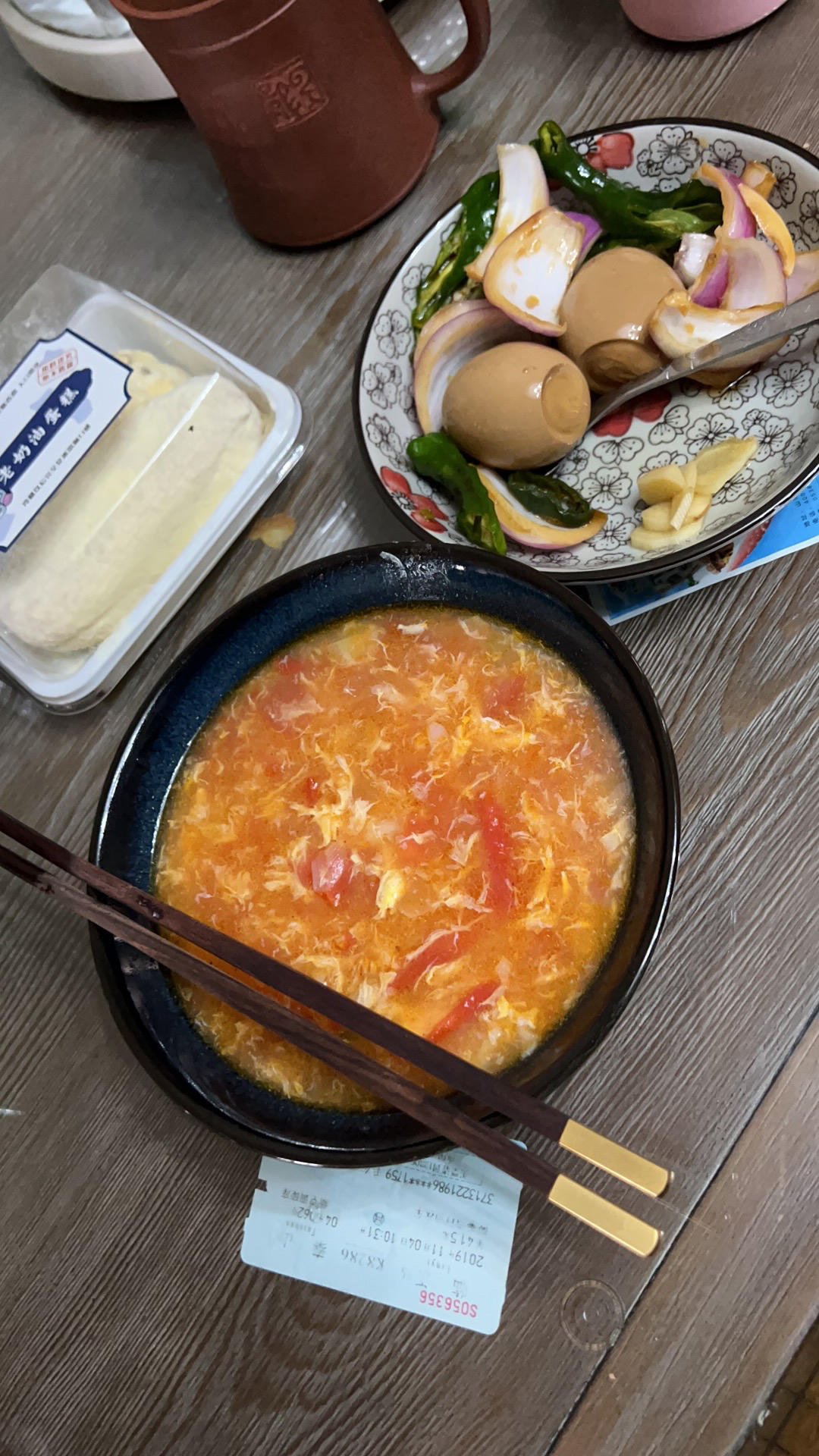 西红柿鸡蛋疙瘩汤