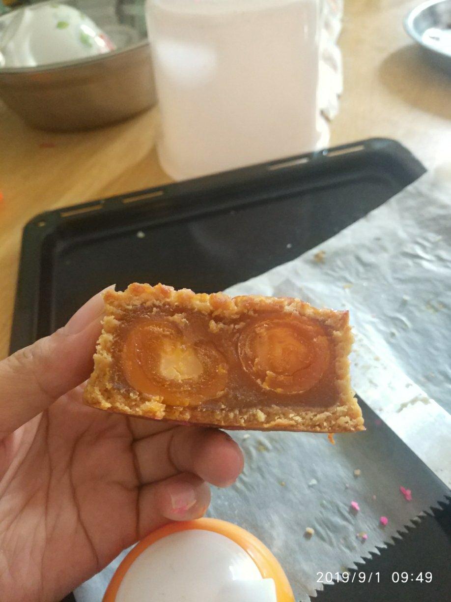 广式月饼~150克蛋黄白莲蓉/170克双黄