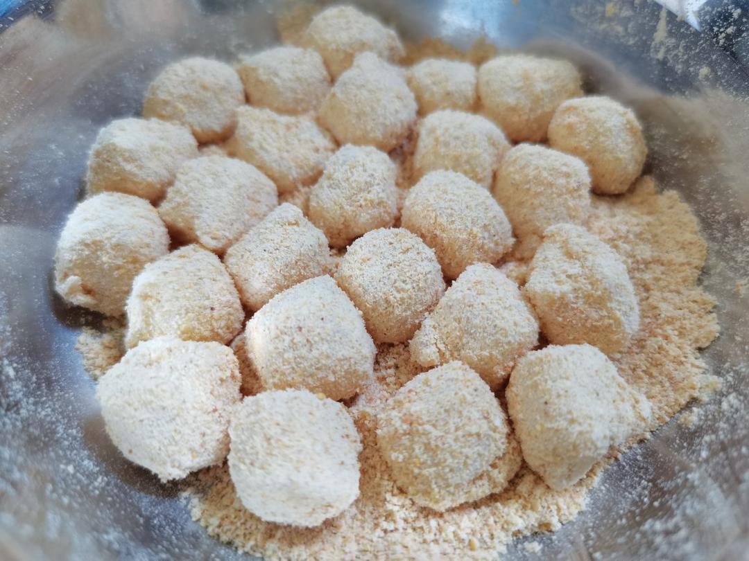 烘培瘾做的超简单糯米小糍粑团子